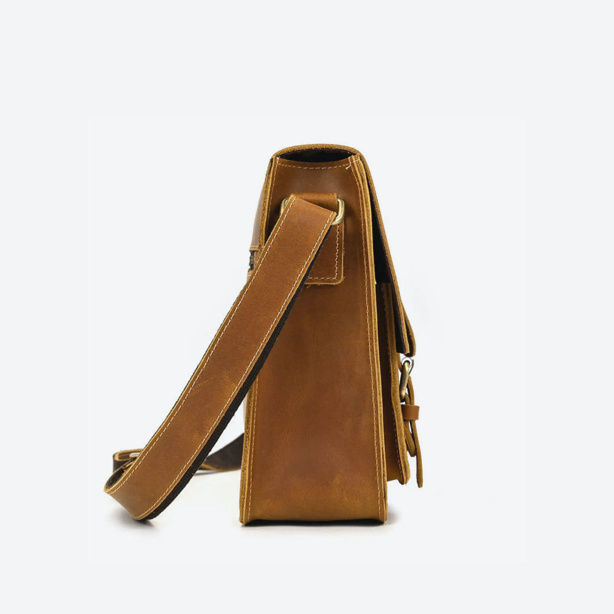 Besace en cuir homme marron de côté