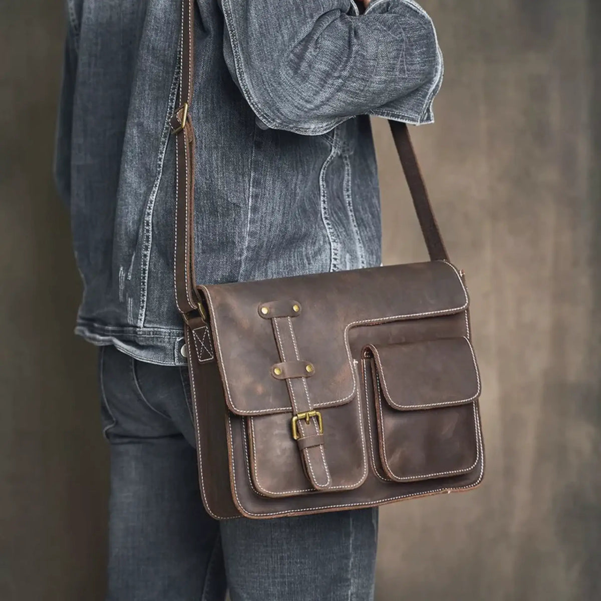 Besace en cuir homme noir avec bandoulière