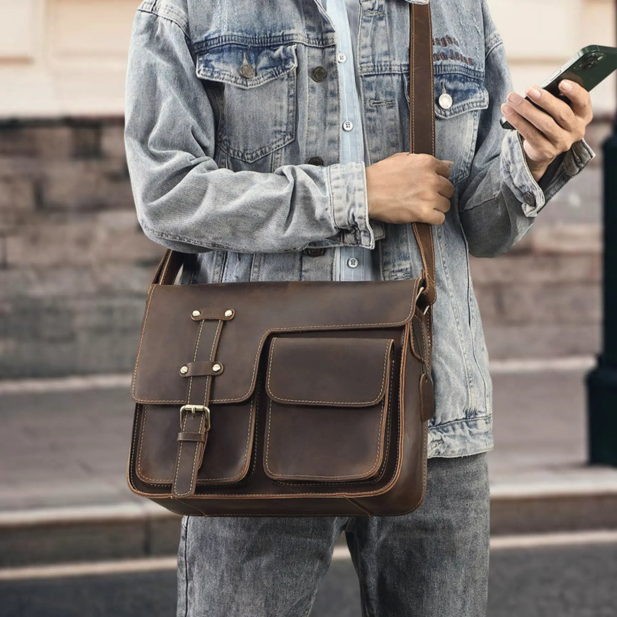 Besace en cuir homme noir finition premium