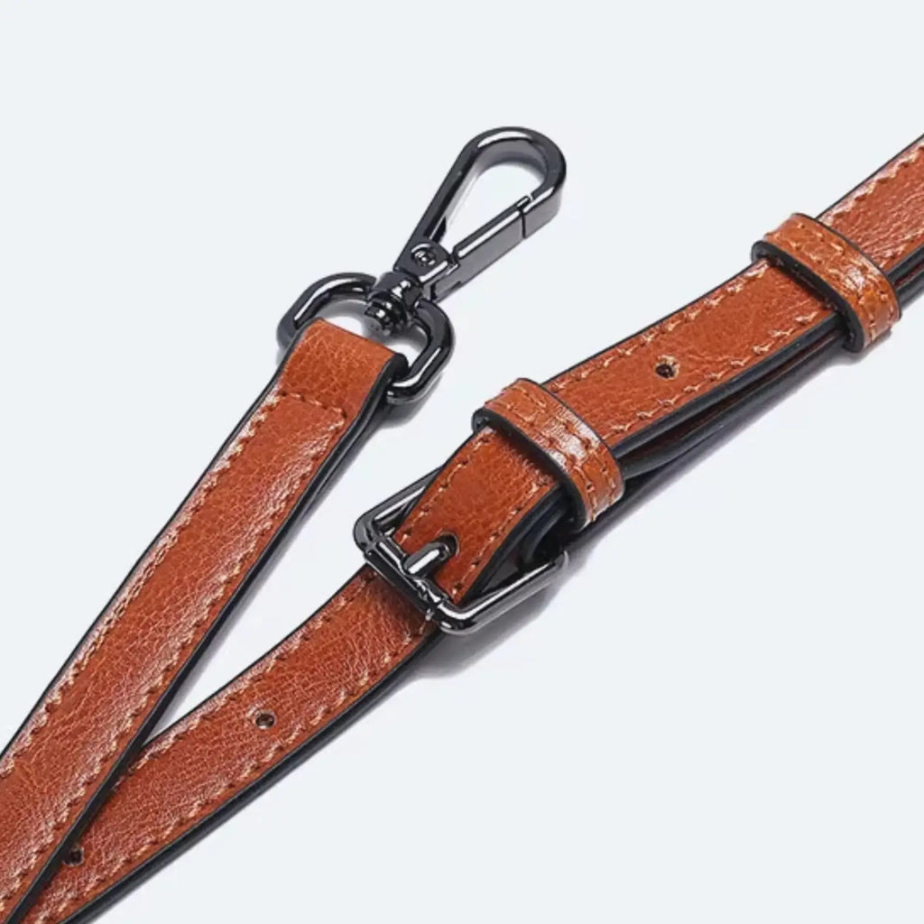 Besace femme en cuir attache