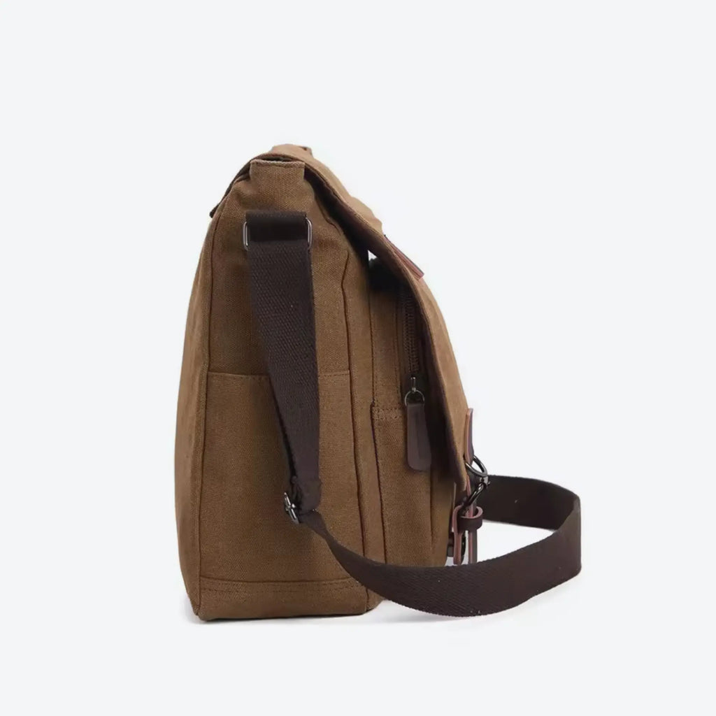 Besace homme bandoulière de côté