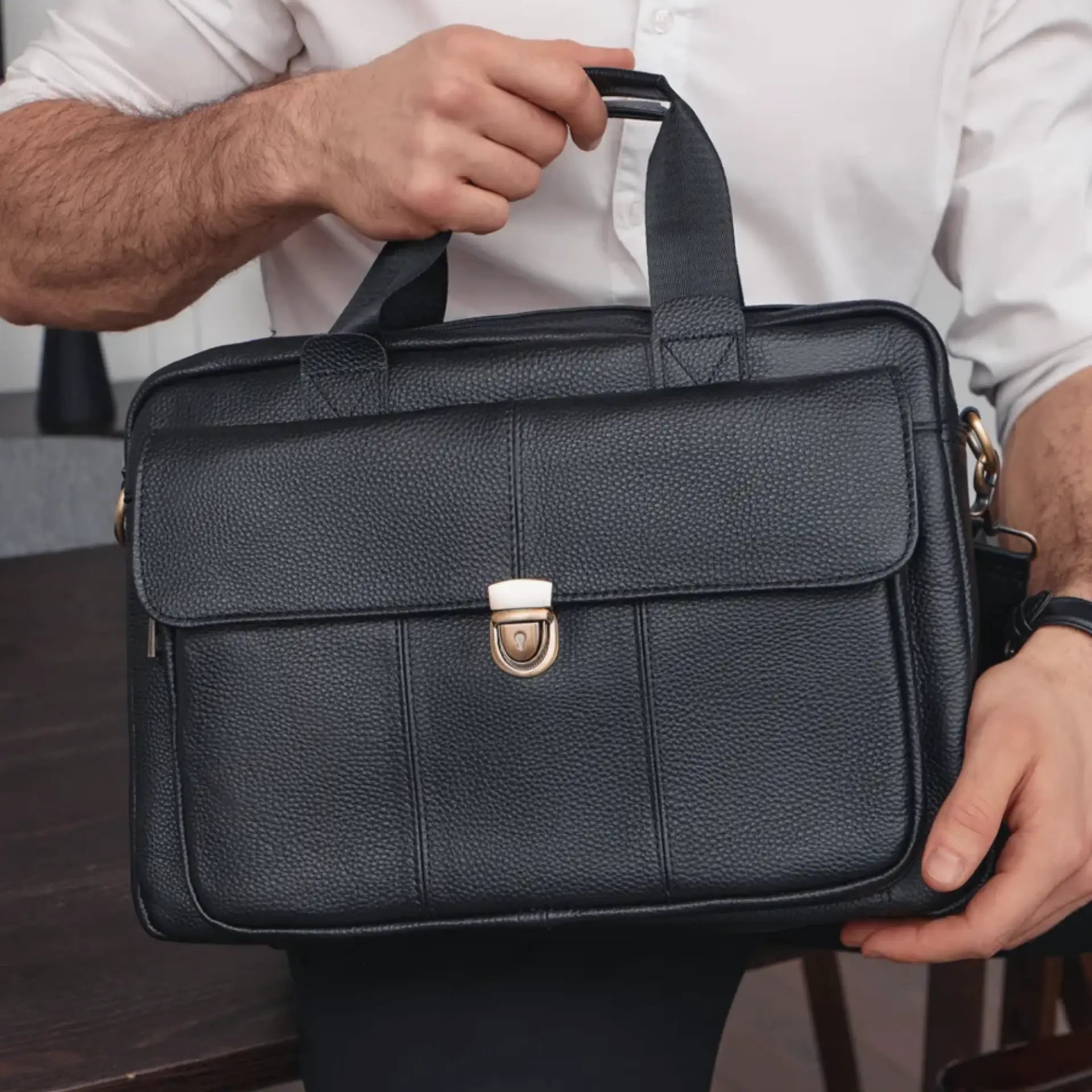 Besace homme cuir noir Image