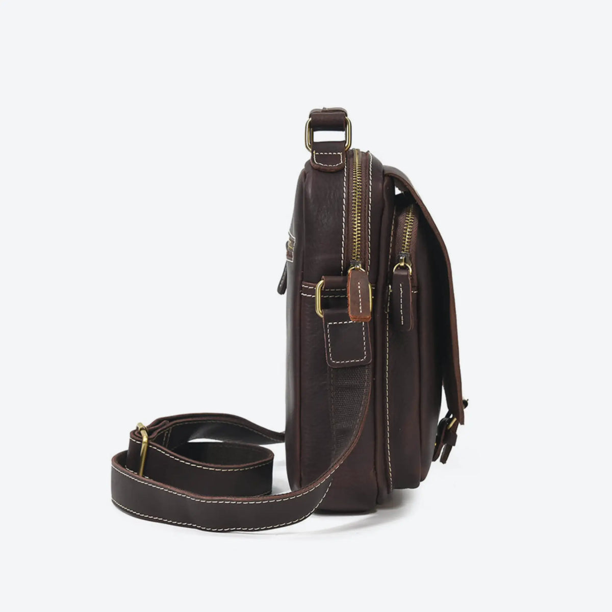 Besace homme en cuir de côté