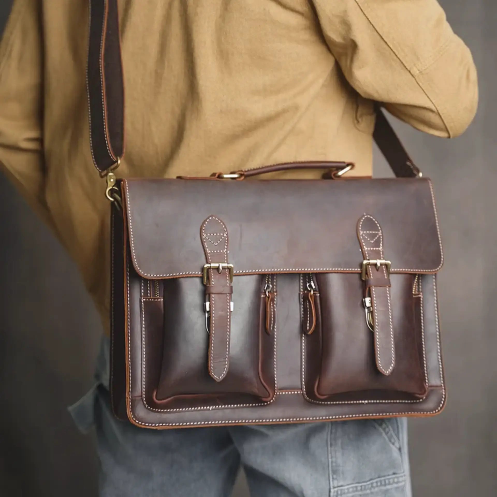 Besace pour homme en cuir avec bandoulière Image