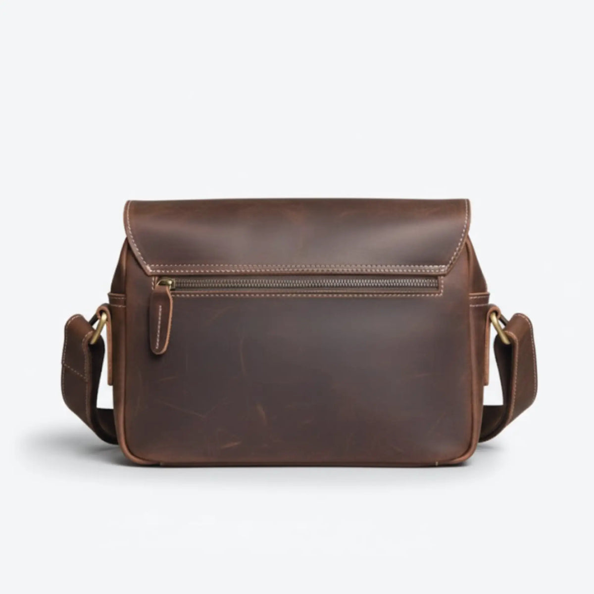 Besace vintage homme de dos