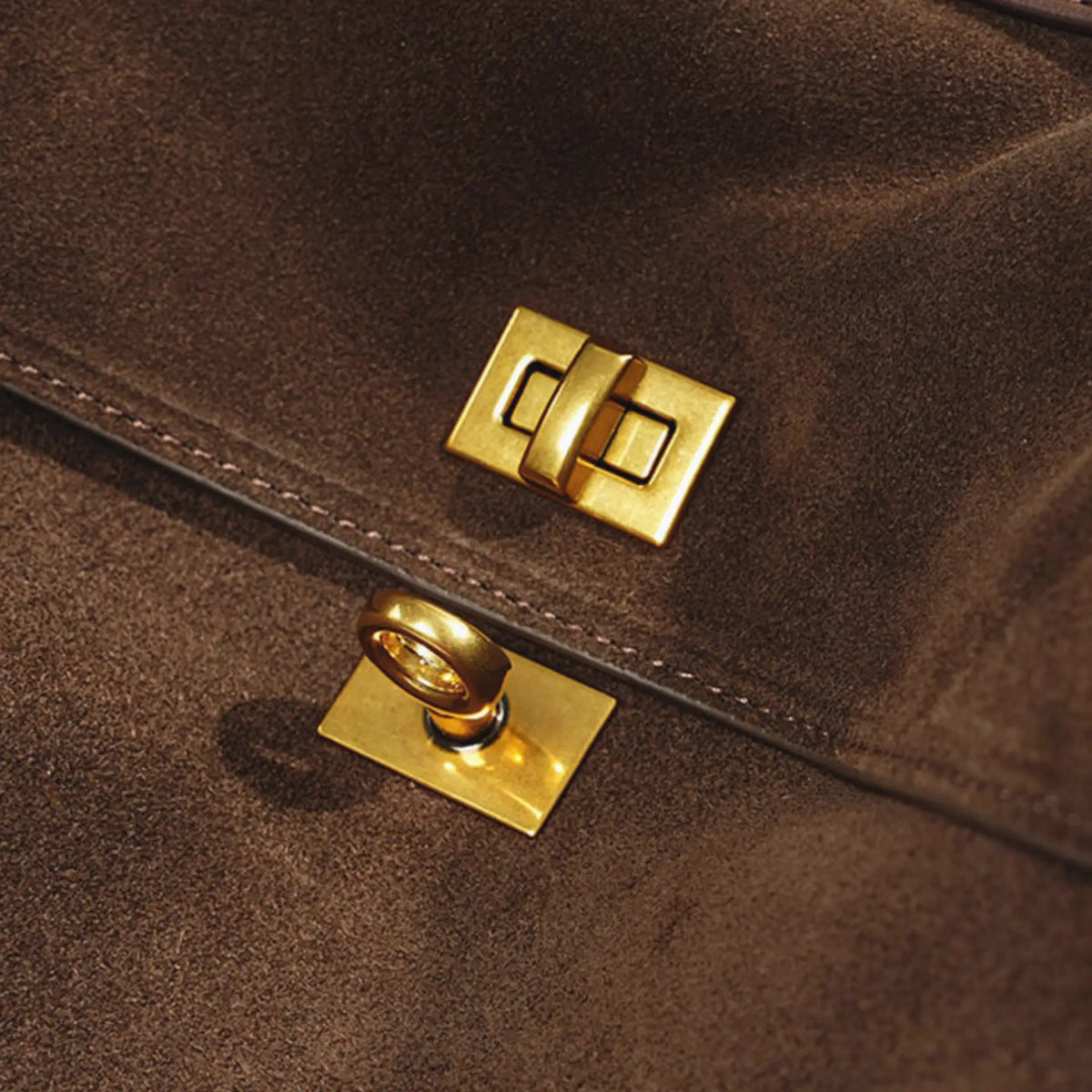 Sac besace femme cuir souple finition or