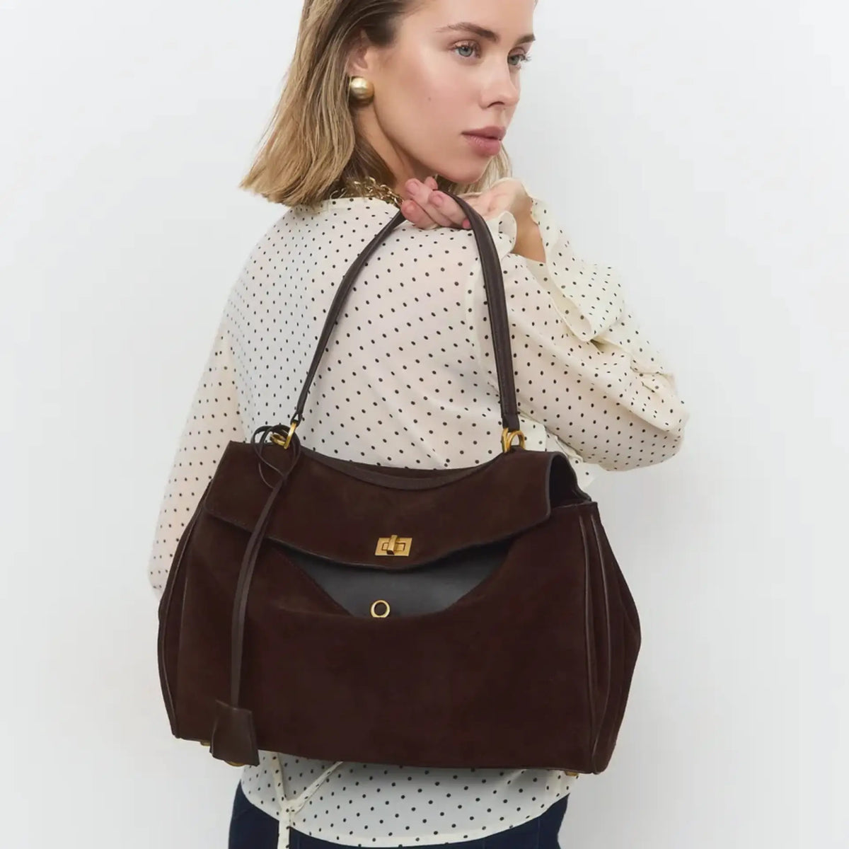 Sac besace femme cuir souple finition premium